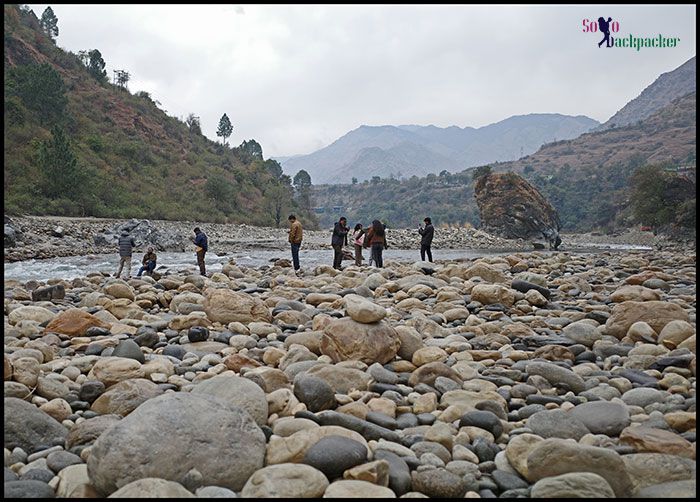 People enjoying the Yamuna riverside