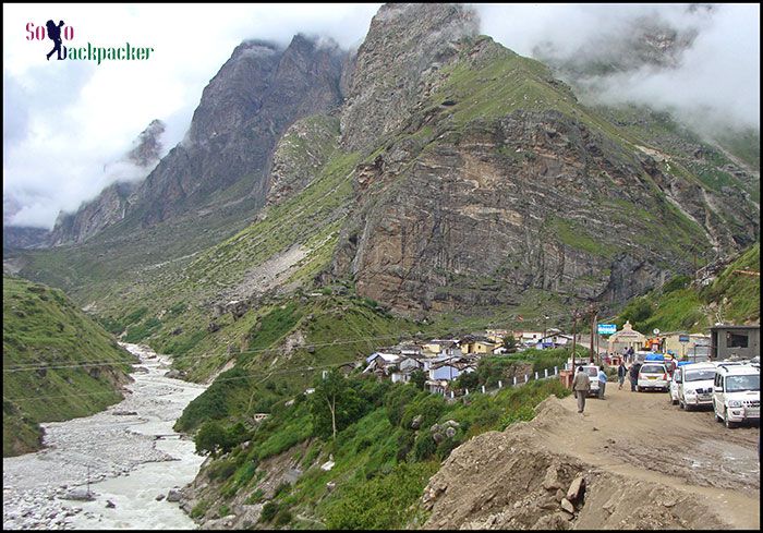 Approaching Mana Village
