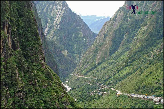 Badrinath road near Govindghat