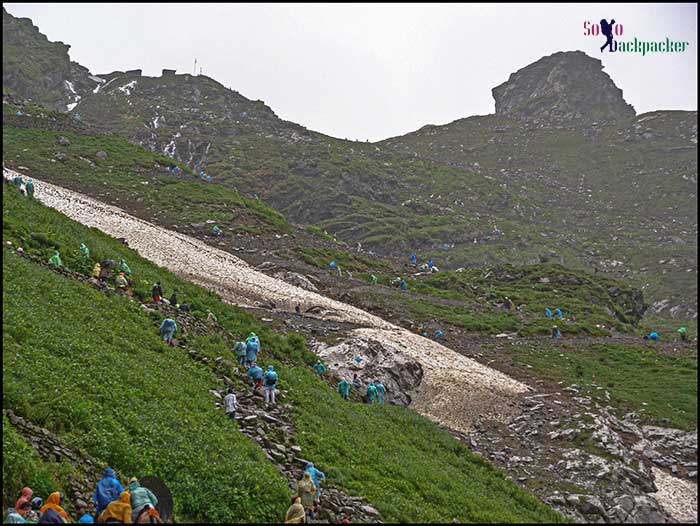 Steep trail to Hemkund Sahib Steep trail to Hemkund Sahib